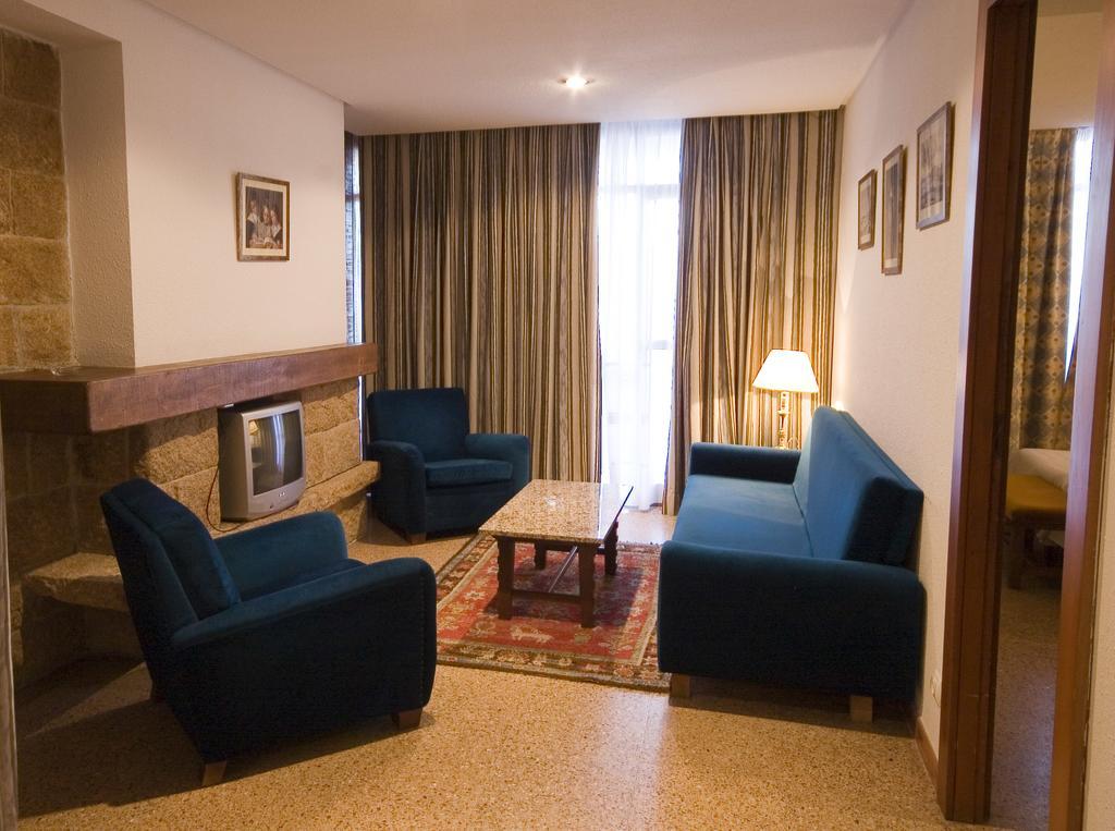 Apartamentos La Nogalera Torremolinos Værelse billede